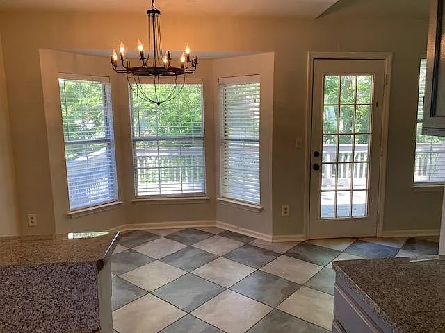 Breakfast area off kitchen