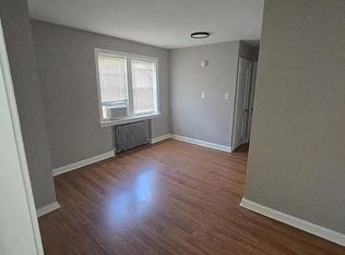 3204 28th St SE, Washington, DC 20020