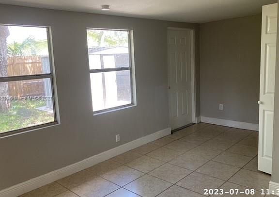 4th image of 2481 NW 30th Way