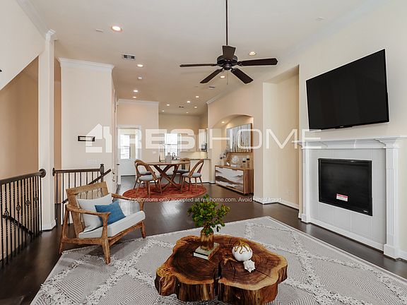 5th image of 318 W 28th St Unit H