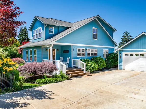 384 Edgeview Dr, Elkton, OR 97436