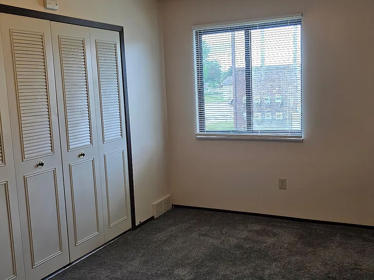 6196 Normandy Dr #5 — Photo 16