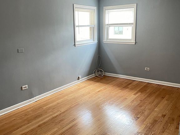4th image of 2643 W Winona St #2