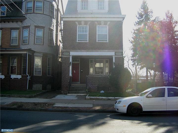 2nd image of 343 Hamilton Ave