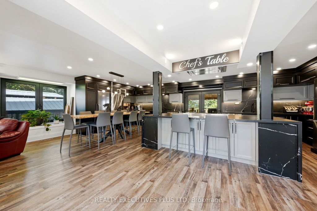 36 Lakeview Dr, Hamilton, ON