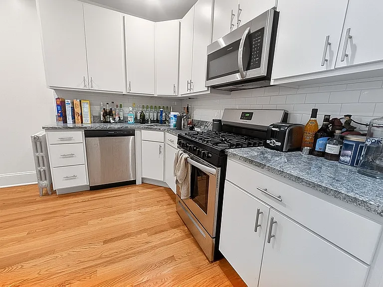 6638 N Glenwood Ave #1 — Photo 3