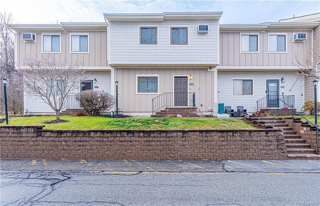 7102 Chelsea Cove N, Hopewell Junction, NY 12533 Zillow