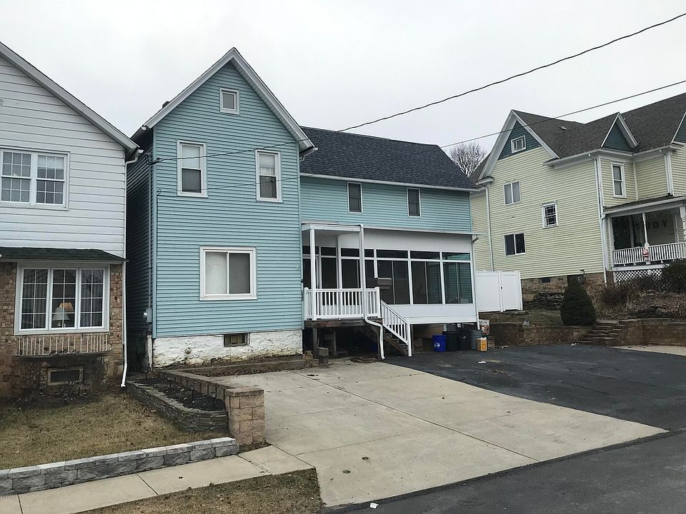 1st image of 365 N Rebecca Ave