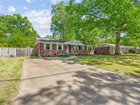 4136 Edinburgh Dr, Virginia Beach, VA 23452