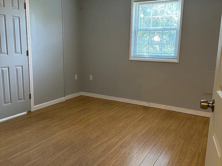 4423 Romlon St #102 — Photo 8