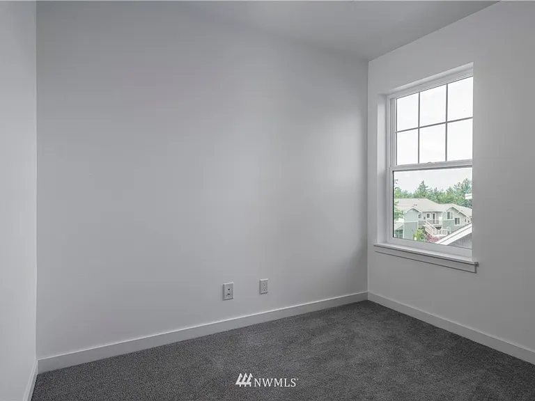 116 S 42nd St — Photo 16