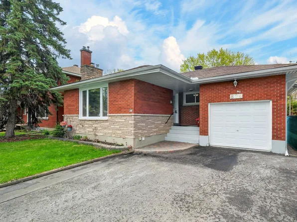 874 Riddell Ave N, Ottawa, ON K2A 2V9