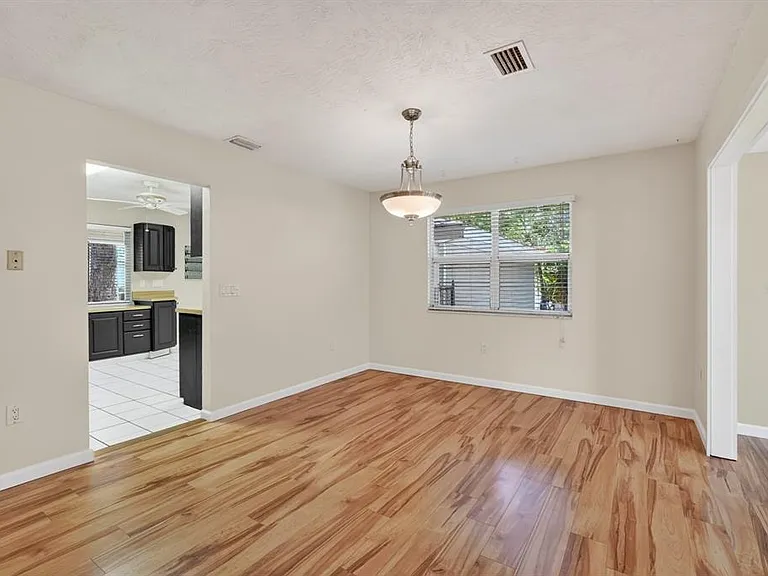 12 Dawson Dr — Photo 11
