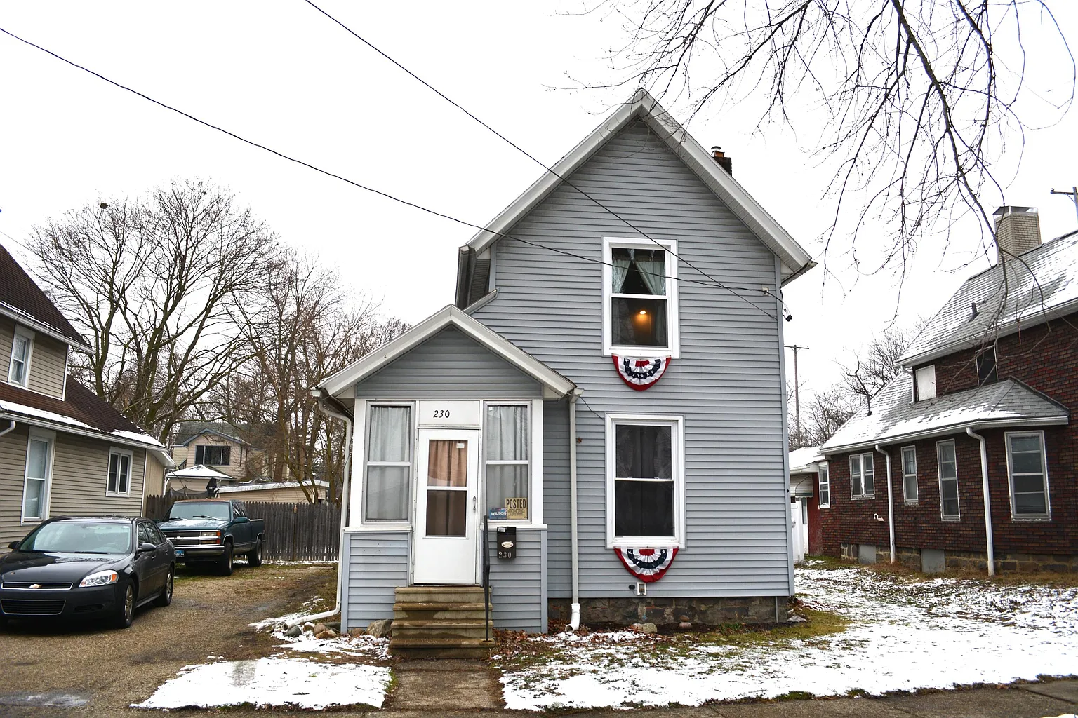 230 N Pleasant St photo 1