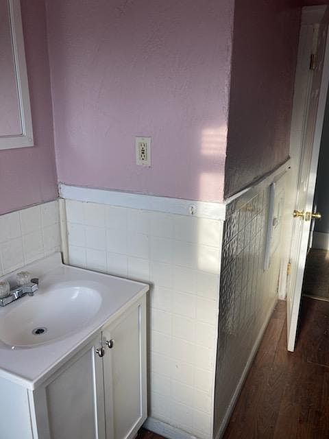 1st image of 2309 W Grand St #1