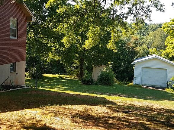 4th image of 7645 Fairystone Park Hwy