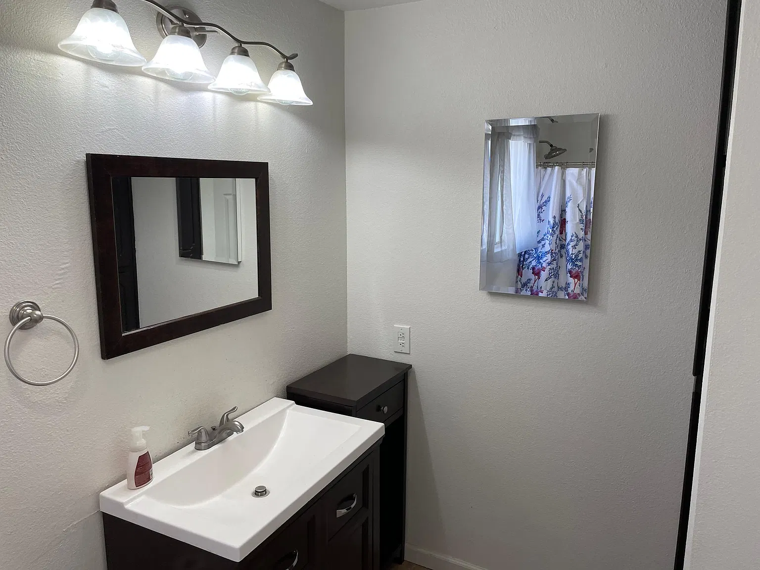 85011 Amboy Rd — Photo 2