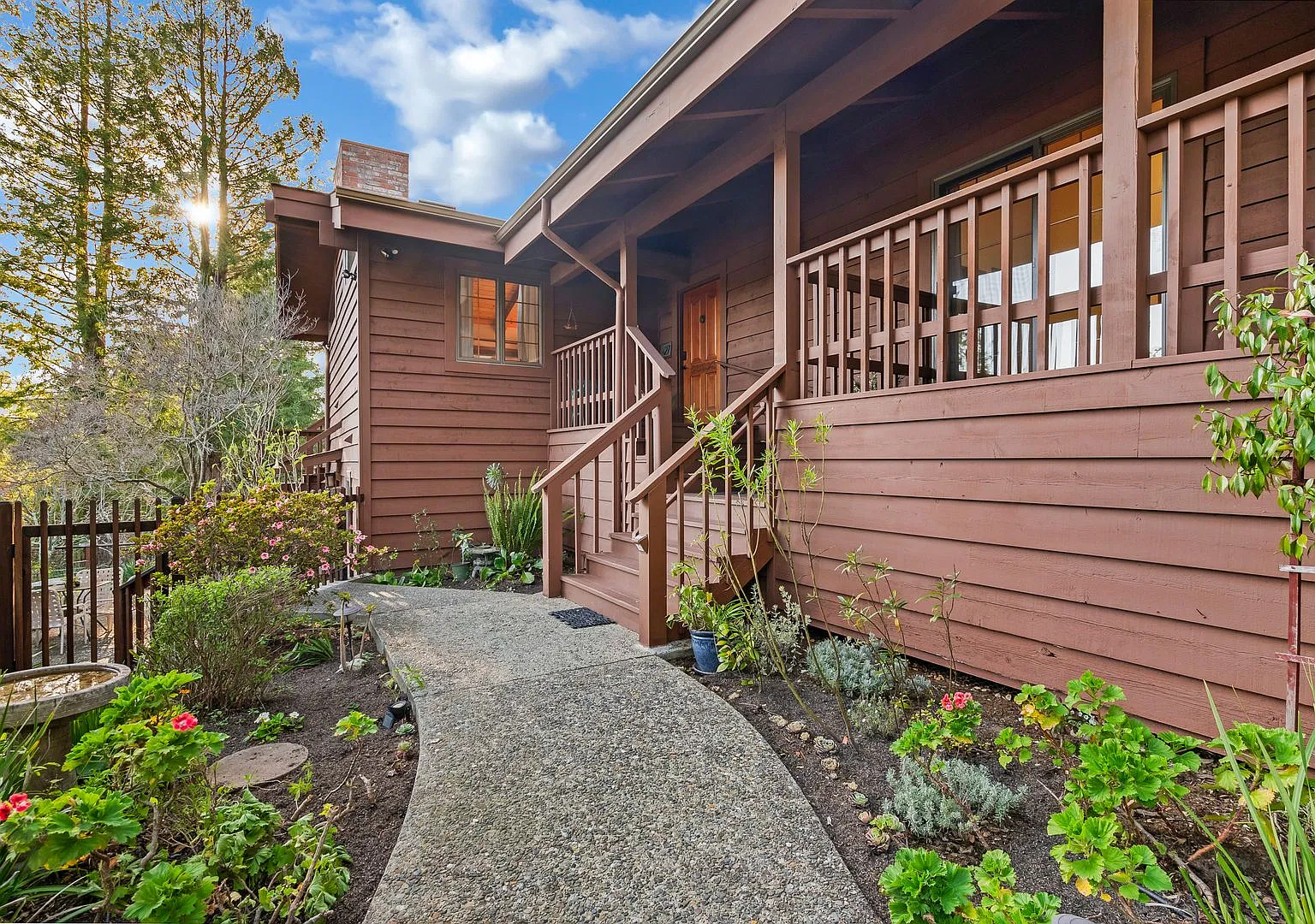 Prestigious & Gated Pasatiempo Golf Course Community — Photo 3