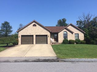 656 Tree Ln, Duncansville, PA 16635
