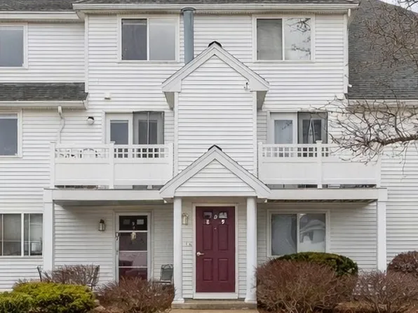 360 Littleton Rd Unit D8, Chelmsford, MA 01824