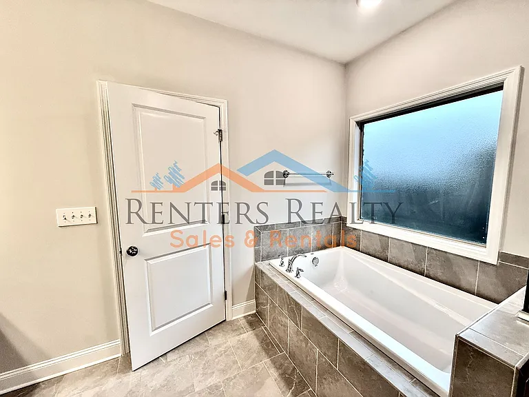104 Colony Cove Dr — Photo 25