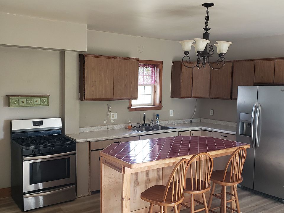 2nd image of 9428 Eaton Rd