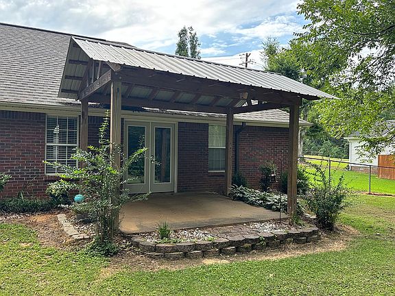 4th image of 1138 County Road 400