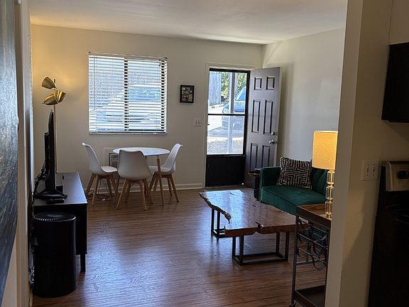 3rd image of 2134 Fairfax Ave APT A3