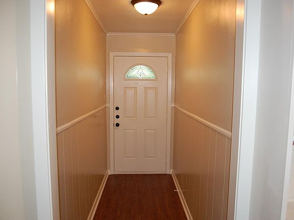 4th image of 201 Redmond Dr