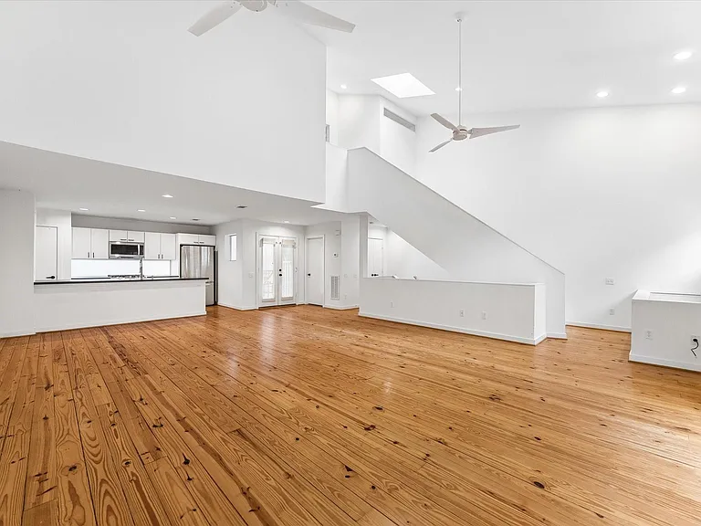 6130 Grand Blvd — Photo 28