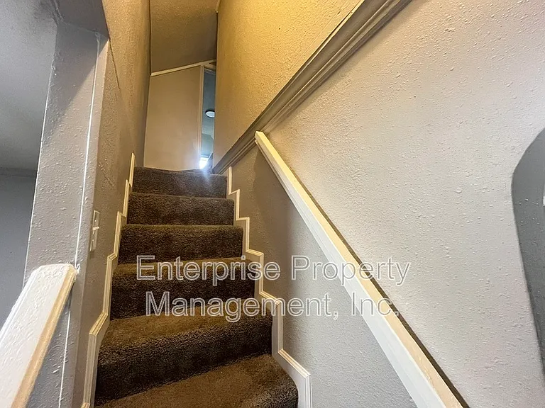2447 Twain Ave — Photo 18