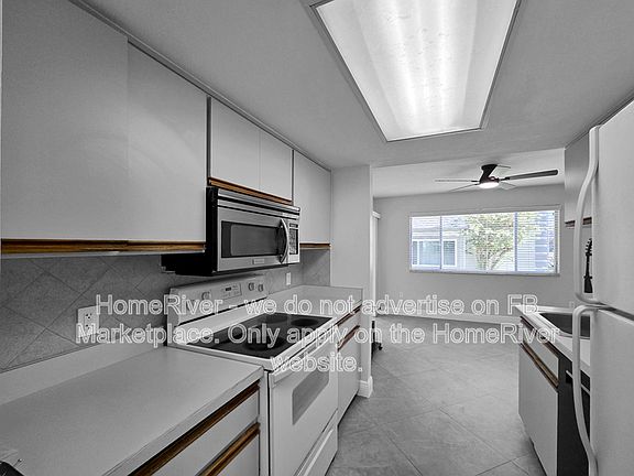 2nd image of 616 Beach Park Ln #V261