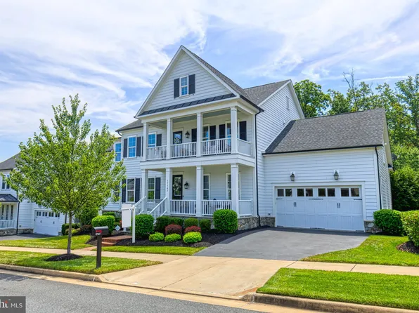 17147 Belle Isle Dr, Dumfries, VA 22026