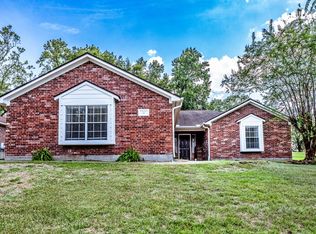 455 Cherry Hills Dr, Huntsville, TX 77340