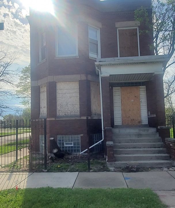 1st image of 5258 S Emerald Ave