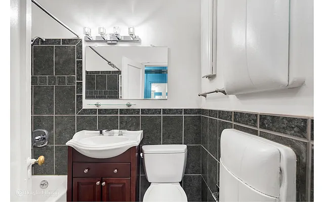 Rented by Douglas Elliman | media 7