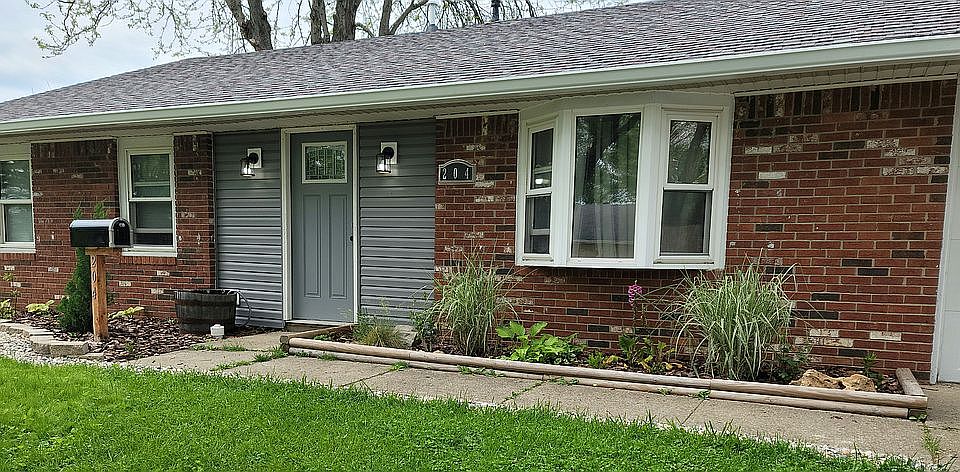 1st image of 204 Brentwood Ln
