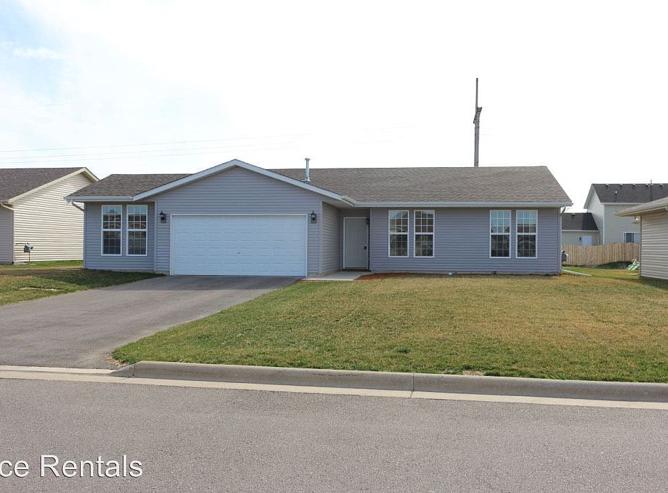 2nd image of 15545 Summerbrooke Ln