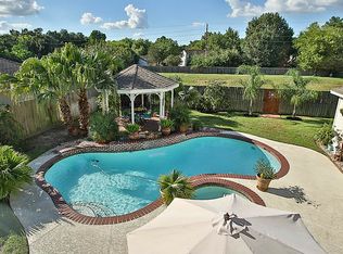 16202 Rainbow Lake Rd, Houston, TX 77095