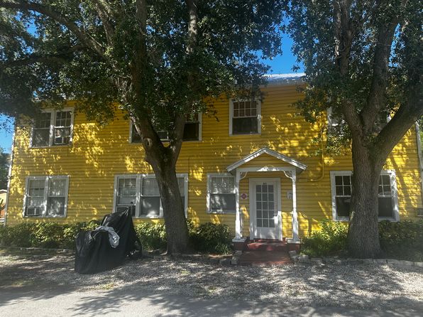 801 SW 4th Ct Unit 2