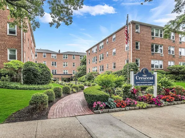290 Atlantic Avenue #225, East Rockaway, NY 11518