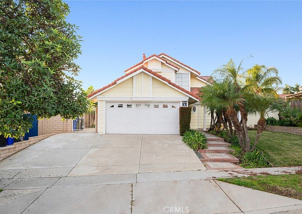 1st image of 6992 La Luna Ct