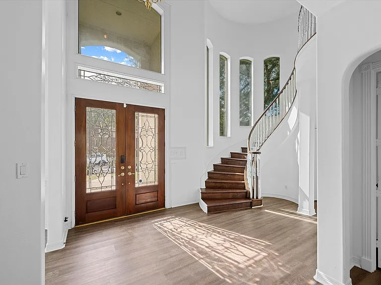 15318 Beecham Dr — Photo 6