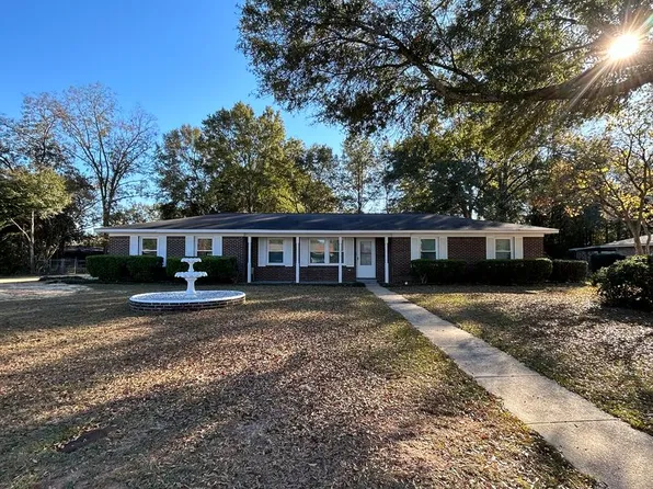 103 W Emerald Dr, Enterprise, AL 36330