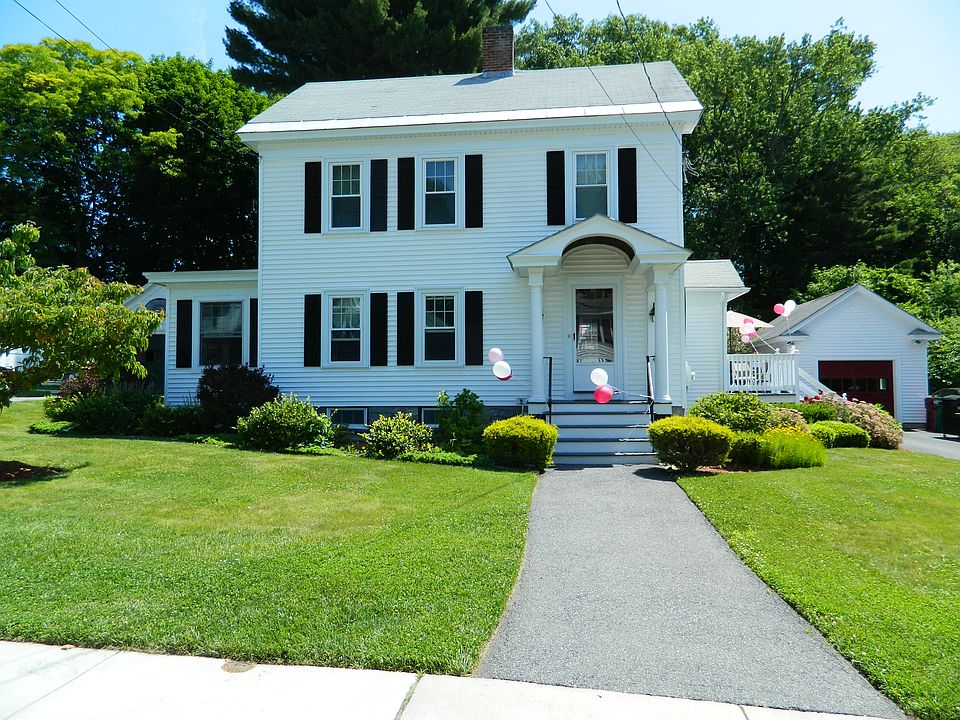 Beautifully landscaped yard