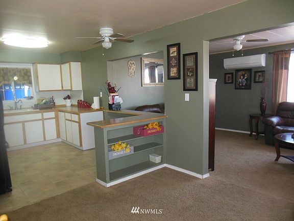 4th image of 1546 Buell Street
