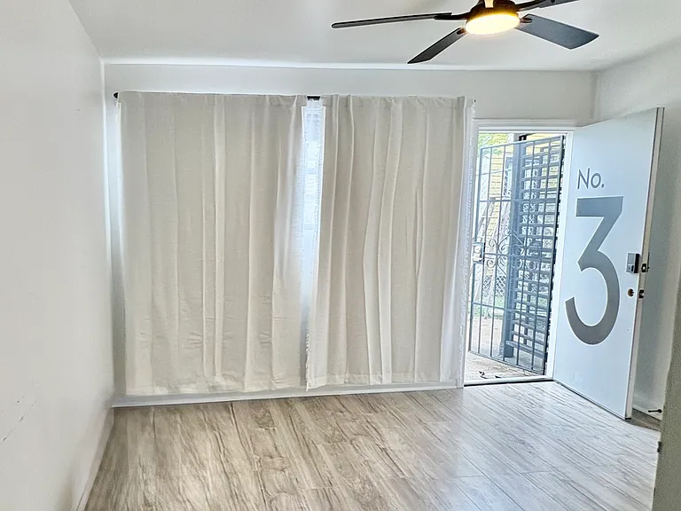 2229 Dumaine St #3 — Photo 2