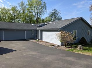 W6485 Birchview Dr, Onalaska, WI 54650
