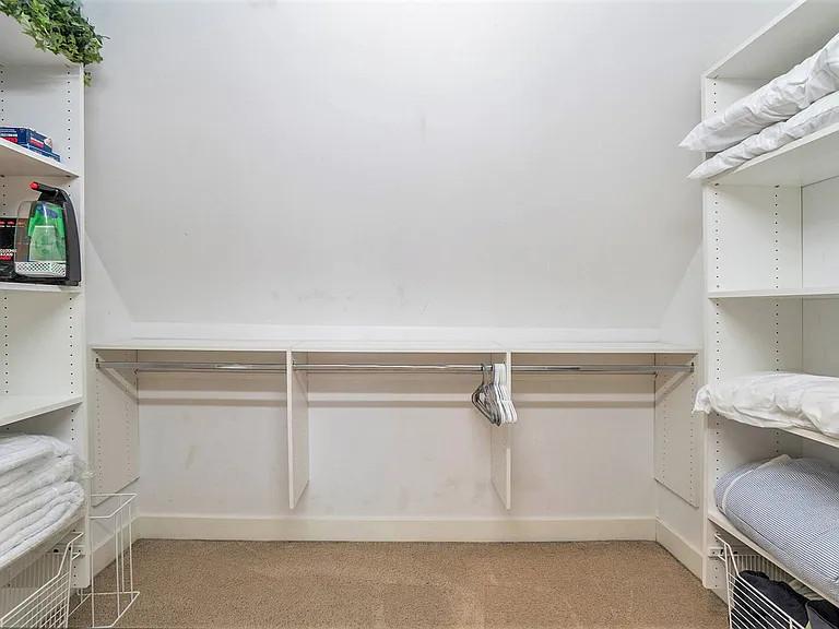 27 Howard Ave — Photo 29