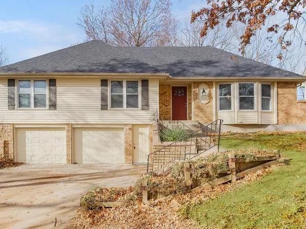 6912 N Madison Ave, Kansas City, MO 64118